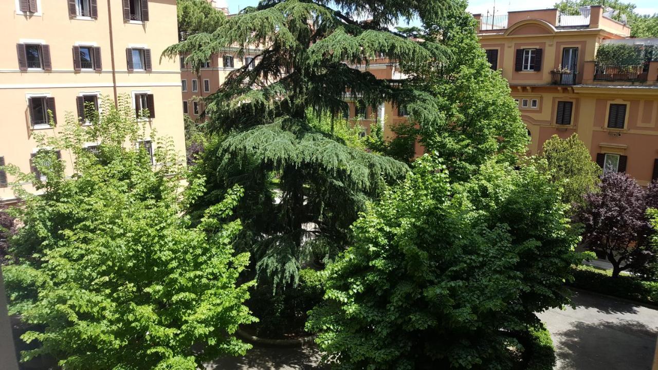 Bed & Breakfast A Casa Di Lia A Roma エクステリア 写真