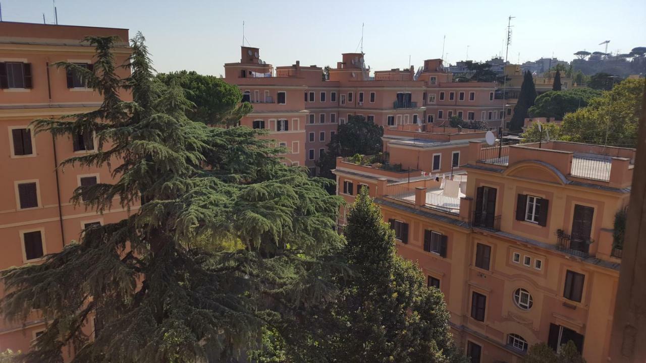 Bed & Breakfast A Casa Di Lia A Roma エクステリア 写真